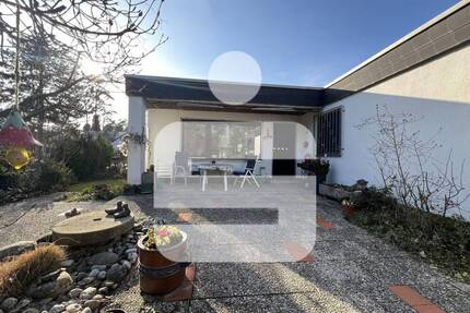 Charmanter Bungalow in absolut ruhiger Wohnlage von ER-In der Reuth...kurzfristig bezugsfrei - Erlangen