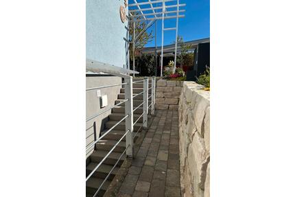 Sulz Kastell, 50m2 Souterrain Wohnung, ideal für Pendler - Sulz am Neckar