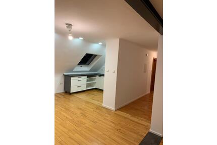 2 Zimmer Küche Bad in Schmelz-Limbach - Lebach