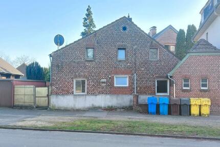 EF Haus Sanierungsprojekt zu verkaufen 180.000 in Viersen Hoser