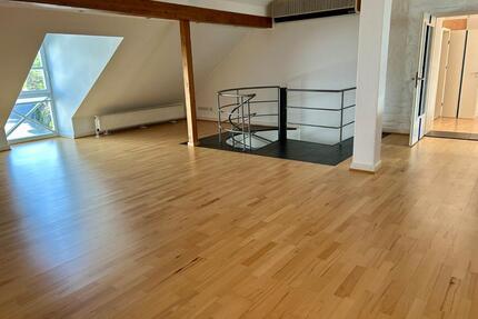Modernes Loft-Wohnen (4 ZKB): Eigener Garten, sonniger Balkon - Rittersdorf