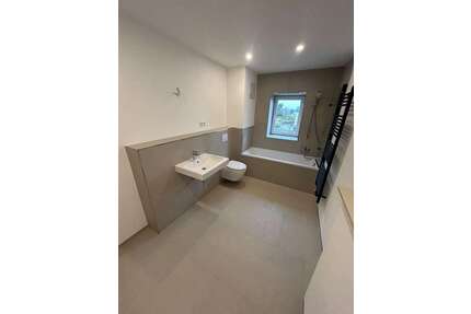 Wohnung zum Mieten in Meerane 700,00 € 84 m²