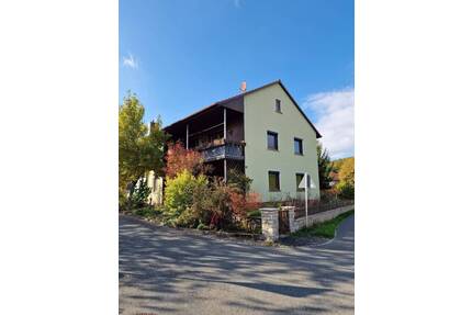 Wartet aus dem Dornröschenschlaf erweckt zu werden! Zwei Häuser zum Preis von Einem in Lichtenfels-Schönsreuth