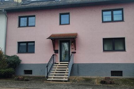 Mehrgenerationenhaus in Differten zu verkaufen - Wadgassen