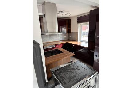 3 Zimmerwohnung - 850,00&nbsp;EUR Kaltmiete, ca.&nbsp; 105,00&nbsp;m&sup2; in Wallerstein (PLZ: 86757)