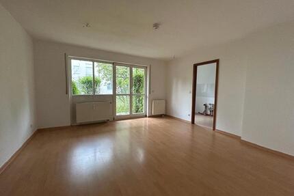 2-Zi. EG-Wohnung mit Terrasse u. Gartenanteil inkl. TG-Stellplatz - Dresden Blasewitz