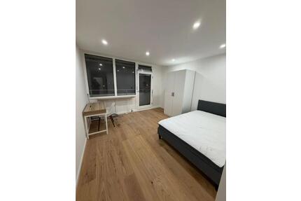 Helles 18 m² Zimmer mit Balkon in zentraler Lage – sofort verfügbar - Nürnberg Zerzabelshof