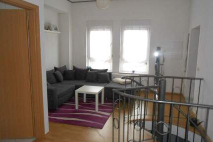 Sehr schöne 3 Zi. Maissonetten Wohnung in Rüsselsheim, an Personen mittleren alters zu vergeben... - Rüsselsheim am Main