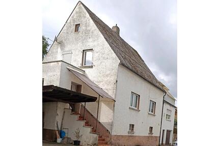 Zweifamilienhaus - 135.000,00&nbsp;EUR Kaufpreis, ca.&nbsp; 122,00&nbsp;m&sup2; in Pfeffelbach (PLZ: 66871)
