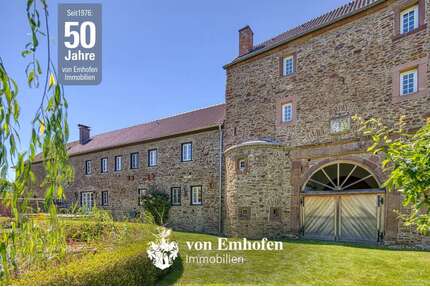 Haus zum Kaufen in Euskirchen-Kuchenheim 1.350.000,00 € 451 m²