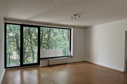 Charmante 2-Zimmer-Wohnung mit Balkon in Köln-Mülheim