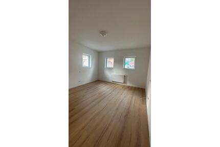 Kernsanierte Wohnung in KAISERSLAUTERN 1 min zur Uni und K in Lau