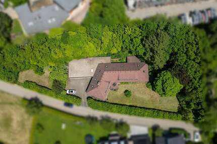 Haus zum Kaufen in Dornstetten 880.000,00 € 358 m²