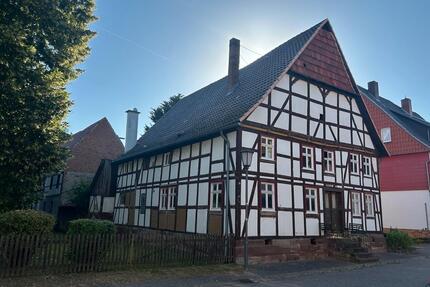 Fachwerkhaus - 120.000,00&nbsp;EUR Kaufpreis, ca.&nbsp; 120,00&nbsp;m&sup2; in Volkmarsen (PLZ: 34471)