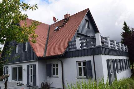 Top Mehrgenerationenhaus im fränkischen Landhausstil - natürliche Eleganz in Oberreichenbach (ERH)