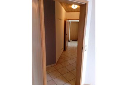 Wohnung, 54 m2, 3 Seiten Sonne, Balkon, Wanne - Neuhof