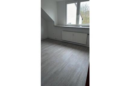 Wohnung 2.OG in Bo.-Linden - 550,00&nbsp;EUR Kaltmiete, ca.&nbsp; 75,00&nbsp;m&sup2; in Bochum (PLZ: 44879) Bochum-Südwest