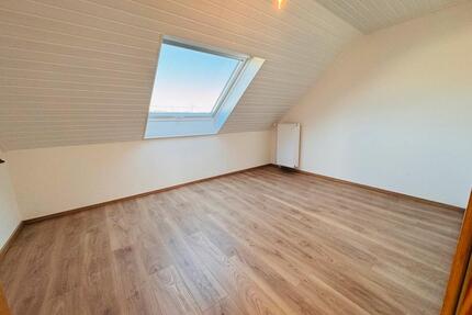 DG WHG in Ensdorf - 2 Zimmer Küche Bad - top Anbindung