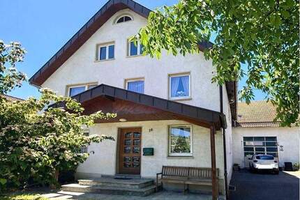 Großzügiges Wohnhaus mit Potenzial - für Familien und Individualisten - Höxter / Ovenhausen