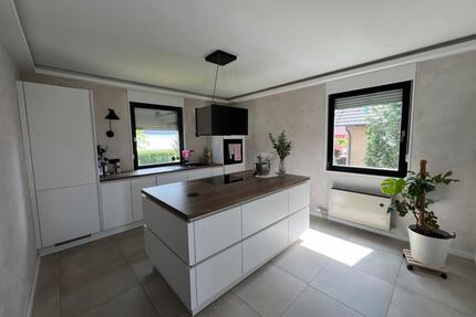 Bungalow mit wunderschönem, großen Garten - Niedernwöhren