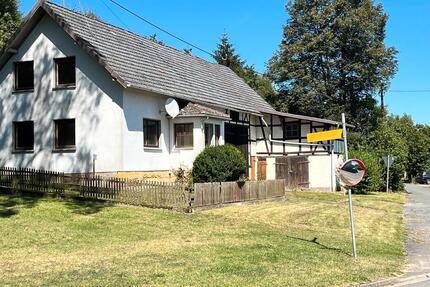 Bauernhaus mit Scheune und Nebengebäude - Ebensfeld