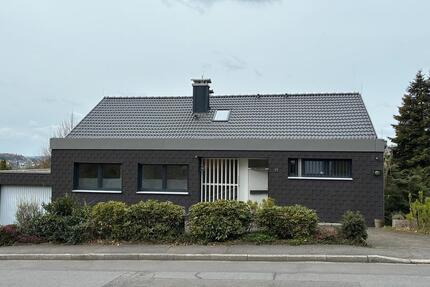 Haus zur Miete, sehr gut gelegene Immobilie mit hellen Räumen - Gummersbach