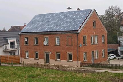 Haus mit 3 Wohniungen und Photovoltaik Anlage - Ansbach