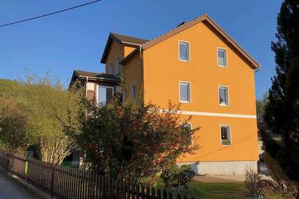 Hier können 1-2 Familien wohnen, 6,5-Zimmer, in sehr ruhiger Lage von Krölpa - Krölpa b. Pößneck