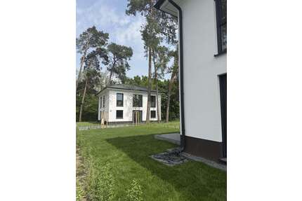 Haus zum Kaufen in Brandenburg - Blankenfelde-Mahlow 890.000,00 € 153 m²