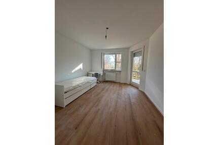 Neu sanierte 4-Zimmer-Wohnung in München-Sendling