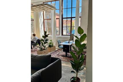 Coworking Büro Gemeinschaft Schreibtisch Lager Studio - Kitzingen