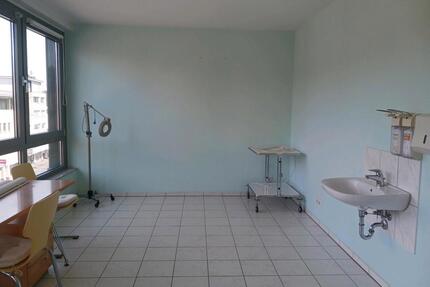 Vermietung von Räumlichkeiten - 300,00&nbsp;EUR Kaltmiete, ca.&nbsp; 20,00&nbsp;m&sup2; in Rösrath (PLZ: 51503)