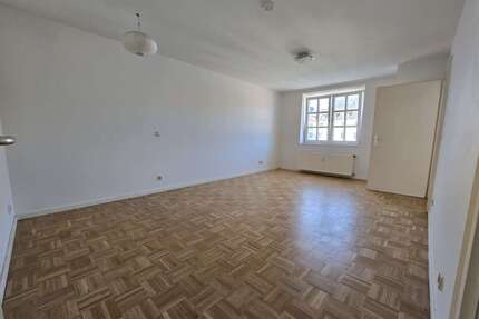 Wohnung zum Mieten in Arnstorf 300,00 € 30.65 m²
