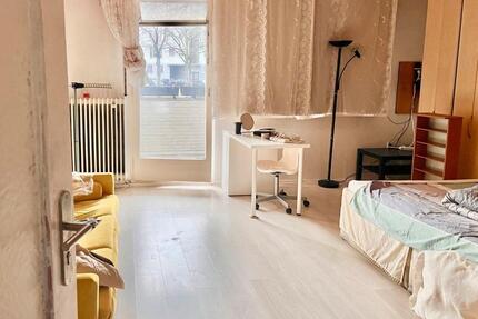 Short-term sublet in Berlin - 600,00&nbsp;EUR Kaltmiete, ca.&nbsp; 90,00&nbsp;m&sup2; in Berlin (PLZ: 13585) Spandau