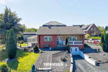 Haus zum Kaufen in Heinsberg-Kirchhoven 312.000,00 € 128 m²