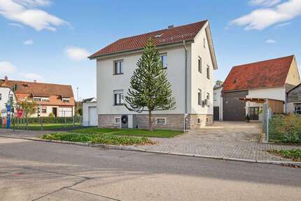 Haus zum Kaufen in Bruchsal Helmsheim 469.000,00 € 157.68 m² - Bruchsal / Helmsheim