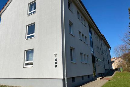 Wir sanieren für Sie! ***3-Zimmer-Wohnung in ruhiger Lage*** - Schöningen