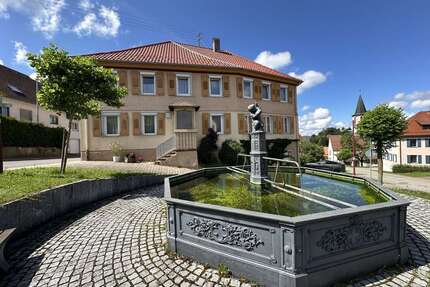 Haus zum Kaufen in Böttingen 310.000,00 € 230 m²