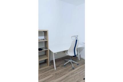 WG-Zimmer in Zweizimmerwohnung - 580,00&nbsp;EUR Kaltmiete, ca.&nbsp; 18,00&nbsp;m&sup2; in Hamburg (PLZ: 21075) Harburg