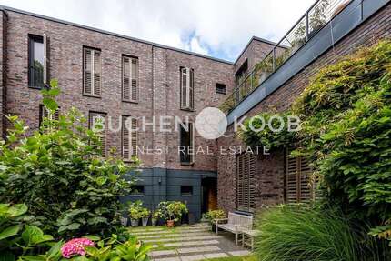Haus zum Mieten in Hamburg 5.000,00 € 204 m²