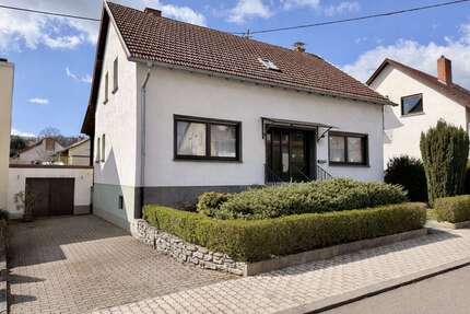 Haus zum Kaufen in Überherrn 275.000,00 € 130 m²
