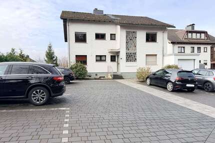 Haus zum Kaufen in Niedernhausen 750.000,00 € 270 m²