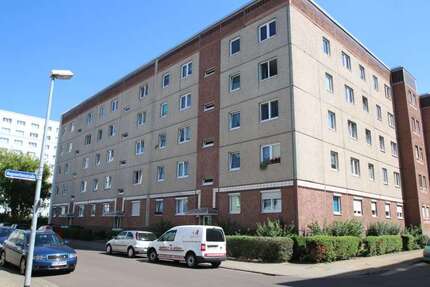 Wohnung zum Mieten in Magdeburg 179,58 € 32.65 m²