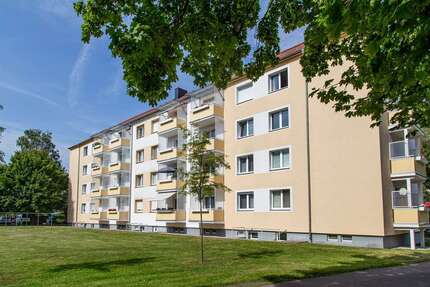 Wohnung zum Mieten in Groitzsch 360,00 € 60.22 m²