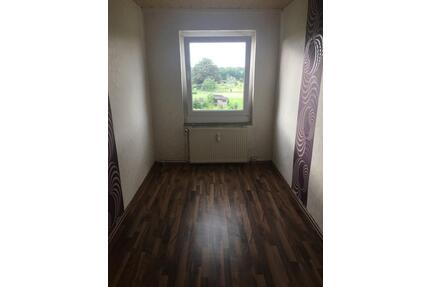 *Ruhige Lage* Renovierte 4 Zimmer Wohnung im 1.OG zu vermieten in Klietz - Schönhausen (Elbe)