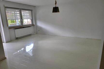 3 Zimmerwohnung 1 Stock mit großem Balkon - Reichenberg