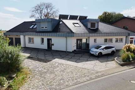 Haus zum Kaufen in Jüchen 825.000,00 € 263 m²