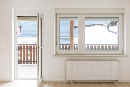 Maisonette-Wohnung in Schmitten: 2 Ebenen, Balkon, Garten, ab 1.01. - Schmitten im Taunus