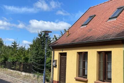 Doppelhaushälfte in Tribsees - 120.000,00&nbsp;EUR Kaufpreis, ca.&nbsp; 88,00&nbsp;m&sup2; in Tribsees (PLZ: 18465)