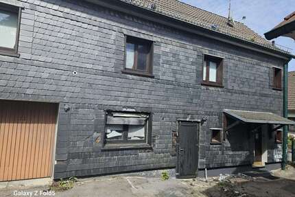 Haus zum Kaufen in Remscheid 220.000,00 € 298 m²
